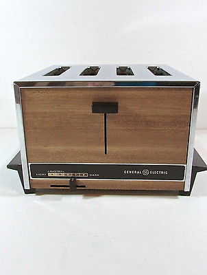 GE Vintage General Electric 4 Slice Toaster Wood Grain Chrome