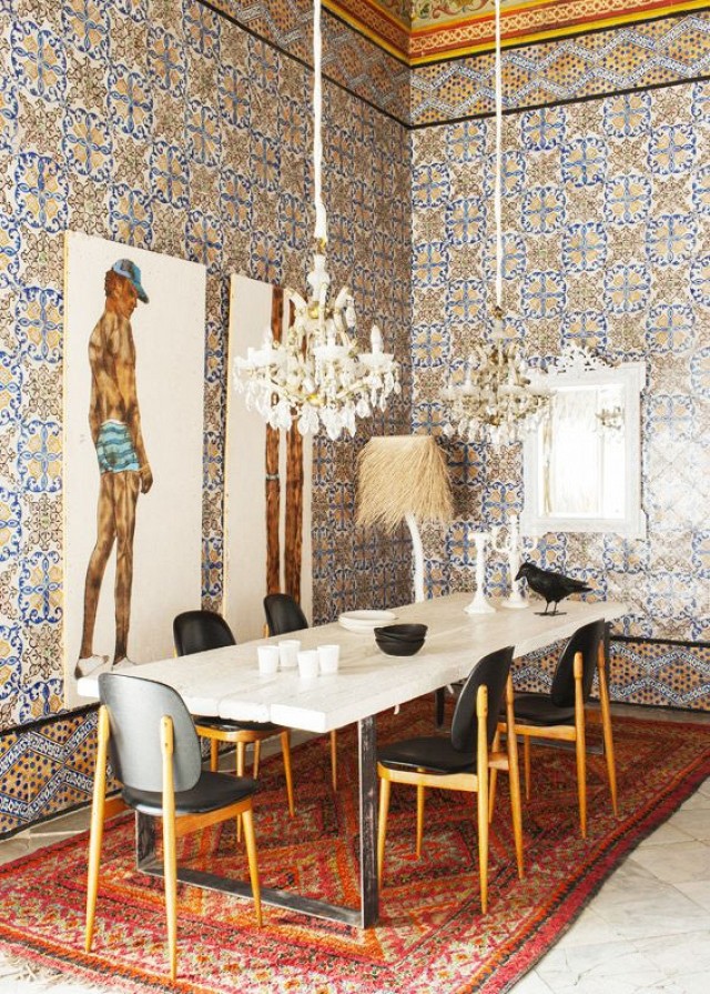 Don't be afraid to design boldly when it comes to accenting with wallpaper!