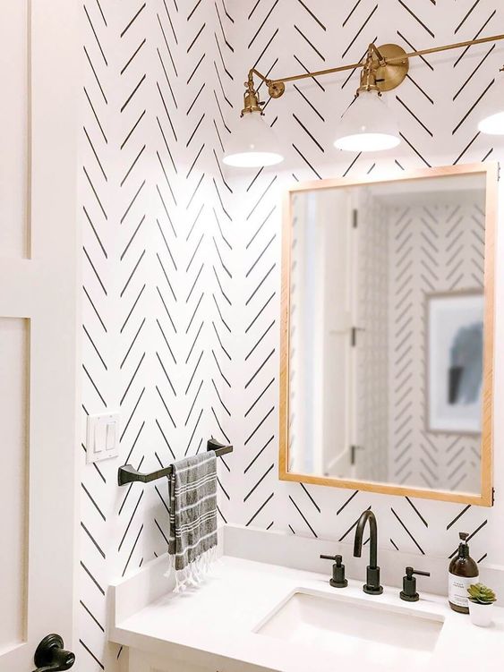 7 Wallpapers for a Bold, Beautiful Bathroom | Havenly Blog | Havenly  Interior Design Blog