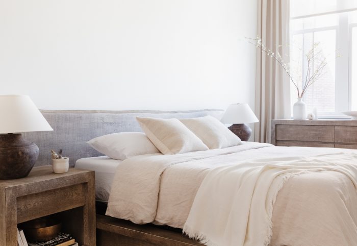 Get That Effortlessly Elegant Bedroom Vibe With 5 of Our Favorite Linens