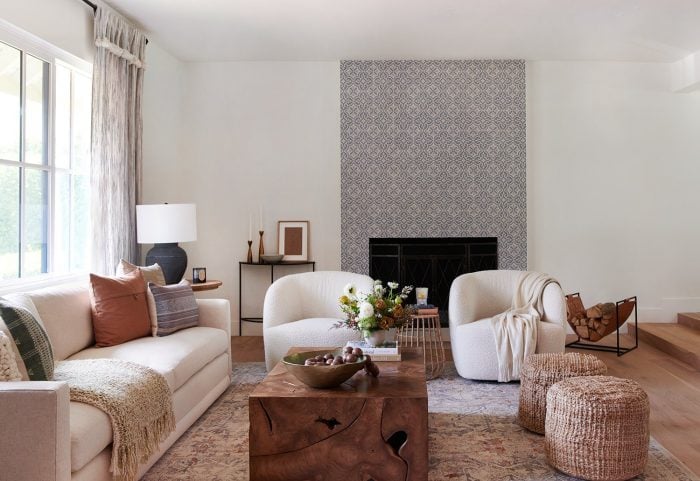 Living room with Benjamin Moore White Heron paint