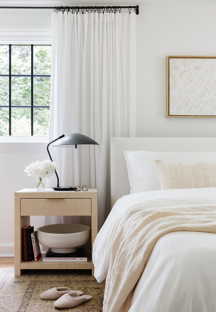 Warm minimalist bedroom