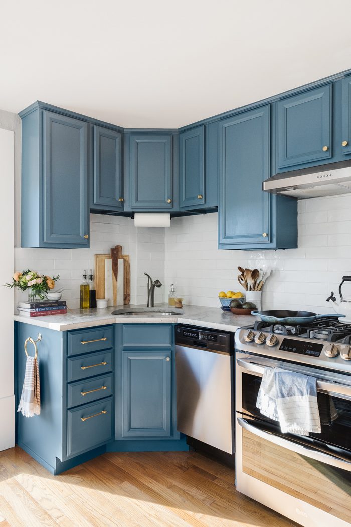 My Freshly Painted Teal Kitchen Cabinets - Addicted 2 Decorating®