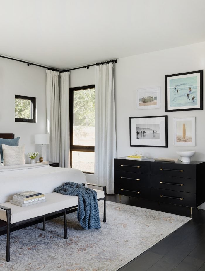 30 Designer-Loved Bedroom Wall Decor Ideas