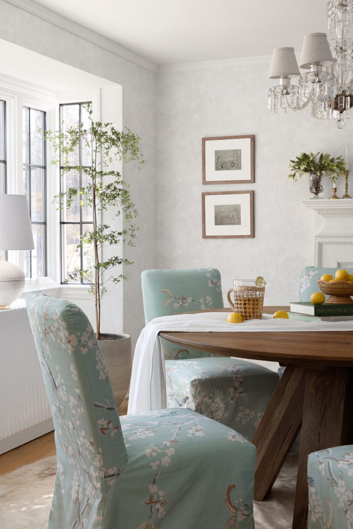 Custom dining chairs | Best custom dining chairs