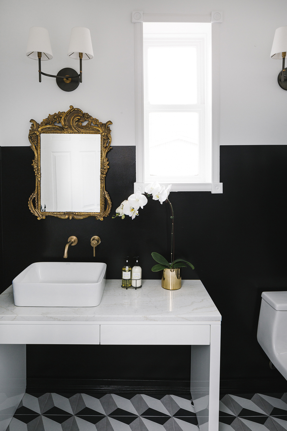 9 Bathroom Paint Colors Our Designers Love | Havenly Blog | Havenly Interior Design Blog